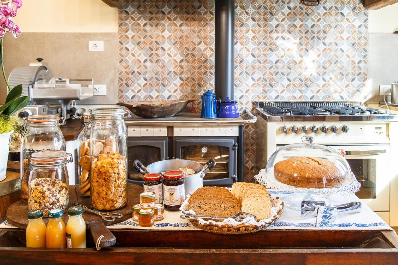 Bed and Breakfast Il Pettirosso SantʼArcangelo di Romagna Exterior foto